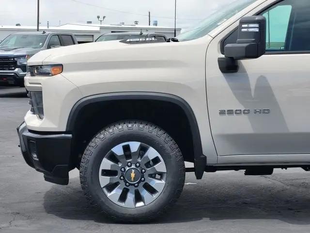 2026 Chevrolet Silverado 2500HD Crew Cab, Long Bed, Custom, 4WD