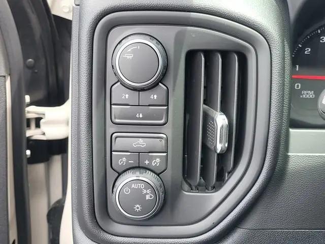 2026 Chevrolet Silverado 2500HD Crew Cab, Long Bed, Custom, 4WD