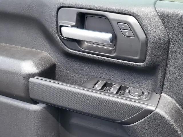 2026 Chevrolet Silverado 2500HD Crew Cab, Long Bed, Custom, 4WD