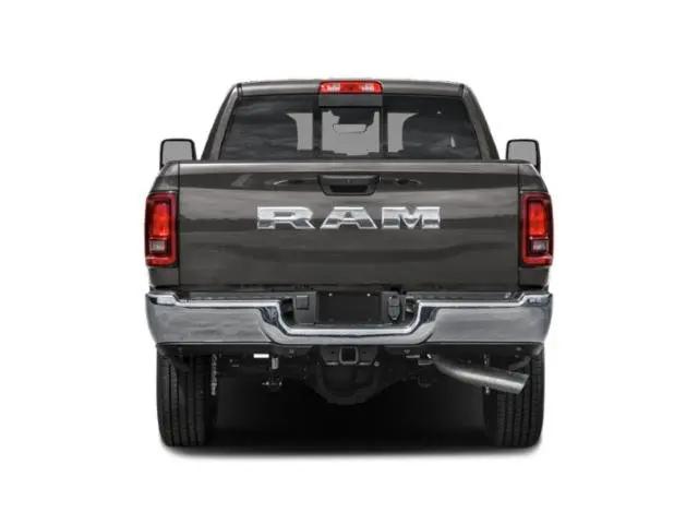 2026 Ram 3500 Tradesman Crew Cab 4x4 8 Box