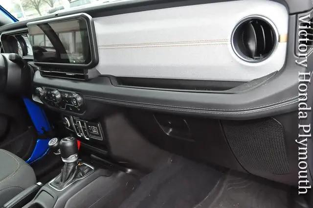 2024 Jeep Wrangler 4-Door Sahara 4x4
