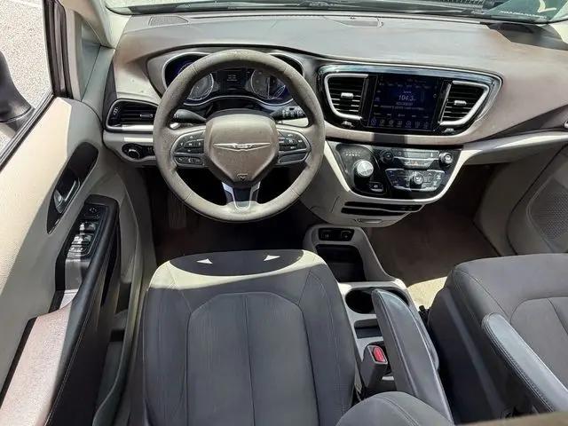 2017 Chrysler Pacifica Touring