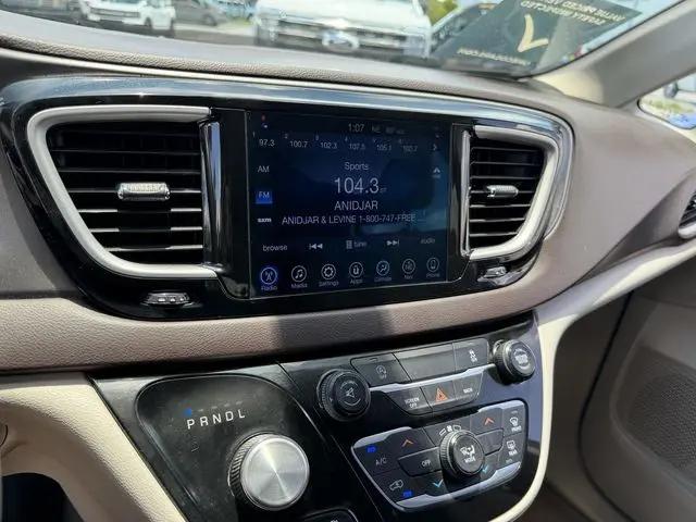 2017 Chrysler Pacifica Touring