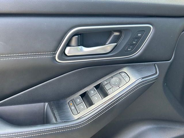 2025 Nissan Rogue Platinum Intelligent AWD