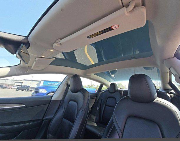 2022 Tesla Model 3 Rear-Wheel Drive