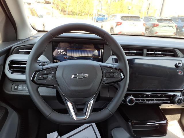 2027 Chevrolet Bolt LT FWD