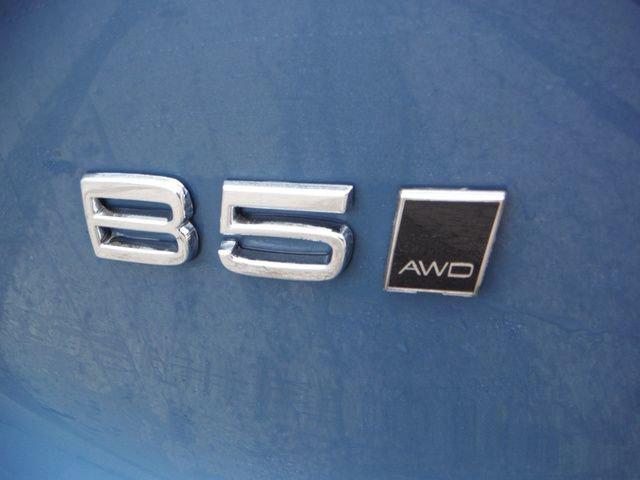2024 Volvo XC40 B5 Plus Bright Theme