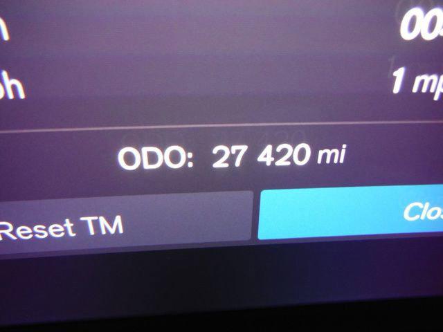 2024 Volvo XC40 B5 Plus Bright Theme