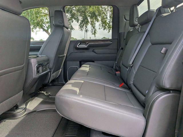 2026 GMC Sierra 2500HD Crew Cab, Standard Bed, SLT, 4WD