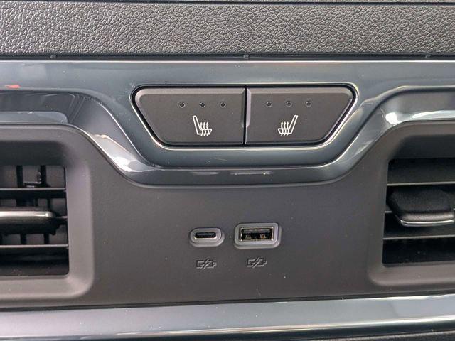 2026 GMC Sierra 2500HD Crew Cab, Standard Bed, SLT, 4WD