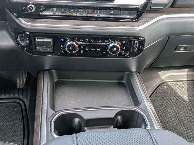 2026 GMC Sierra 2500HD Crew Cab, Standard Bed, SLT, 4WD