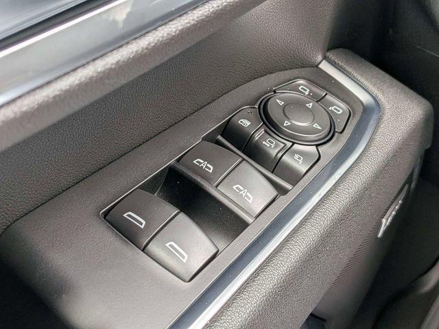 2026 GMC Sierra 2500HD Crew Cab, Standard Bed, SLT, 4WD