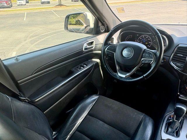 2021 Jeep Grand Cherokee Laredo X 4x4