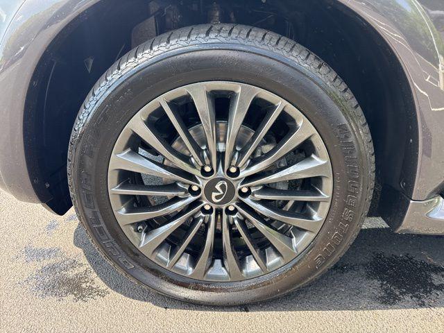 2024 INFINITI QX80 SENSORY AWD
