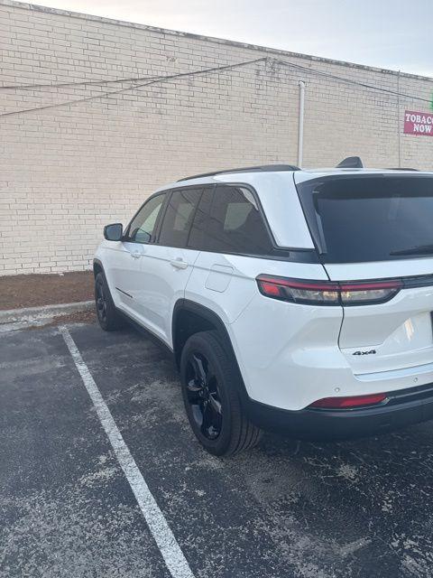 2022 Jeep Grand Cherokee Altitude 4x4