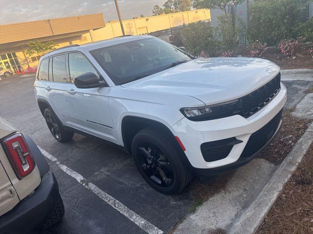 2022 Jeep Grand Cherokee Altitude 4x4