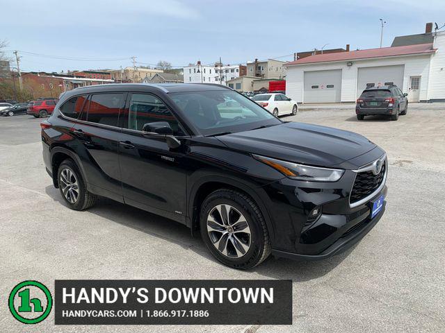 2021 Toyota Highlander Hybrid XLE for sale in Saint Albans, VT