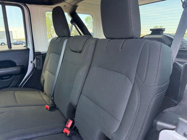 2018 Jeep Wrangler Unlimited Sahara 4x4