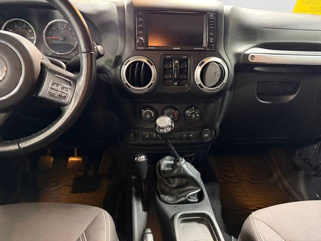 2017 Jeep Wrangler Unlimited Sahara 4x4