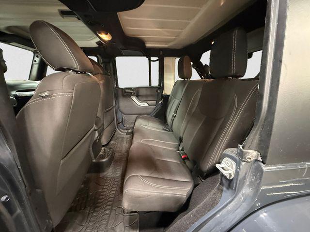 2017 Jeep Wrangler Unlimited Sahara 4x4