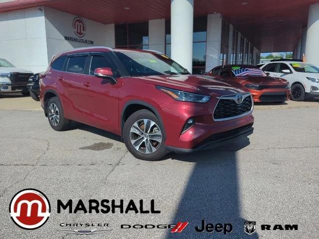 2023 Toyota Highlander XLE for sale in Crittenden, KY