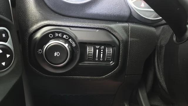 2020 Jeep Wrangler Sahara 4x4