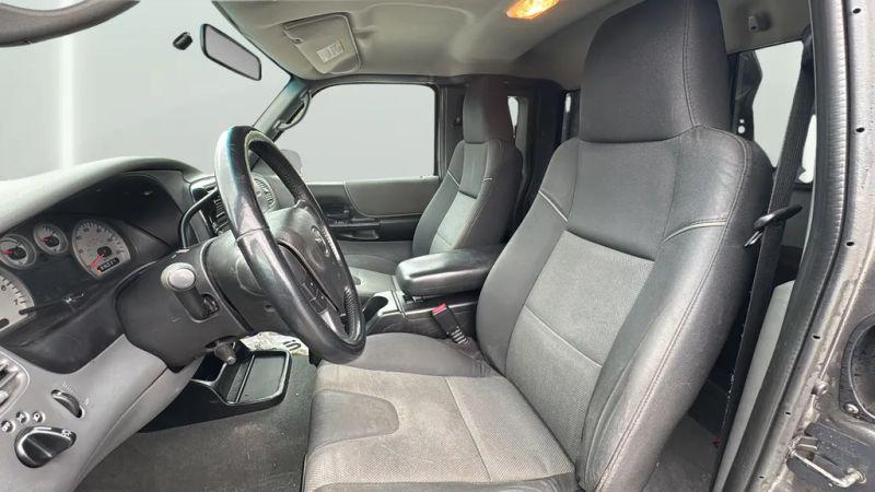 2005 Mazda 4000 B4000
