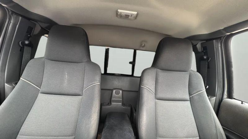 2005 Mazda 4000 B4000