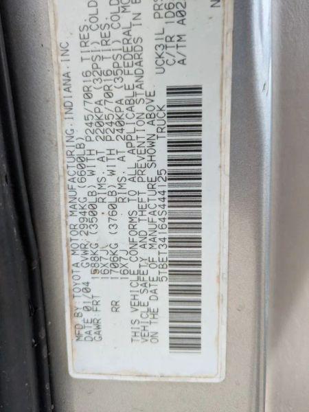2004 Toyota Tundra SR5 V8