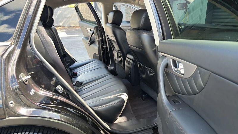 2017 INFINITI QX70 3.7