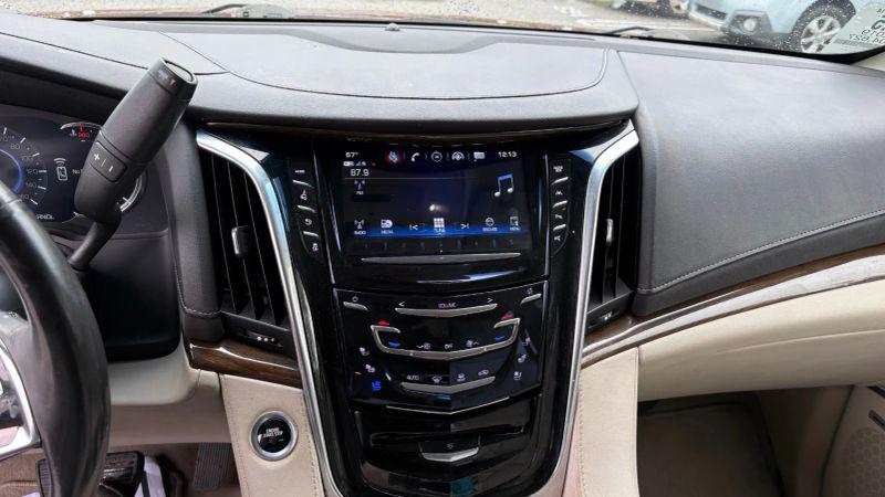 2019 Cadillac Escalade Luxury