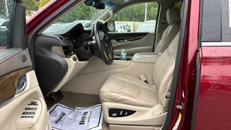 2019 Cadillac Escalade Luxury