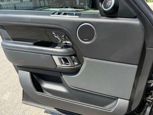 2020 Land Rover Range Rover P525 HSE