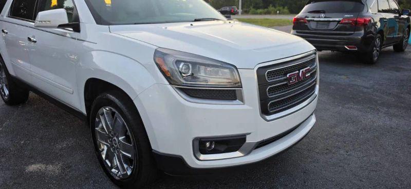 2017 GMC Acadia Base