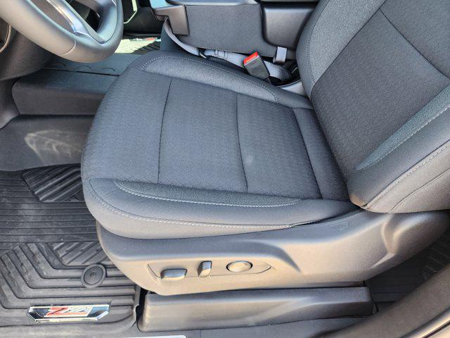 2026 Chevrolet Silverado 1500 4WD Crew Cab Standard Bed LT