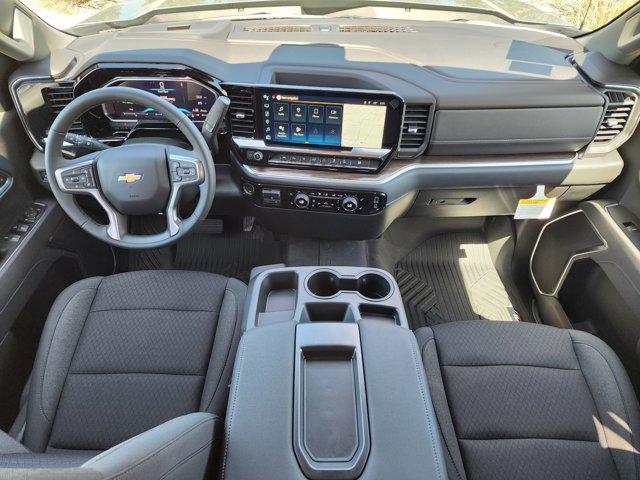 2026 Chevrolet Silverado 1500 4WD Crew Cab Standard Bed LT