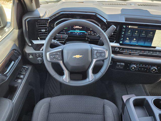 2026 Chevrolet Silverado 1500 4WD Crew Cab Standard Bed LT