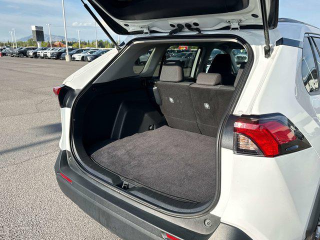 2024 Toyota RAV4 Hybrid LE