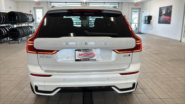 2026 Volvo XC60 B5 Ultra