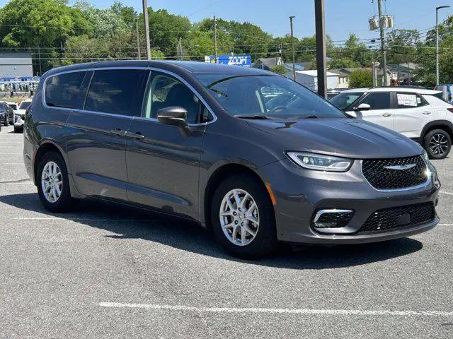 2023 Chrysler Pacifica Touring L for sale in Knoxville, TN