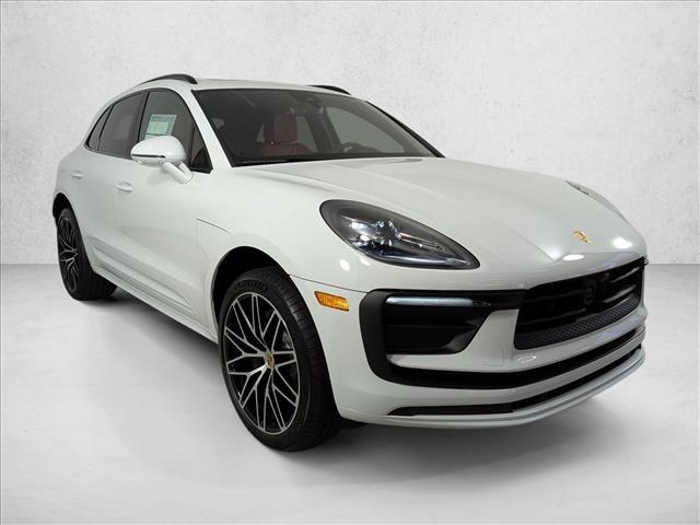 2026 Porsche Macan AWD