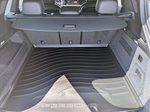2026 Porsche Cayenne AWD