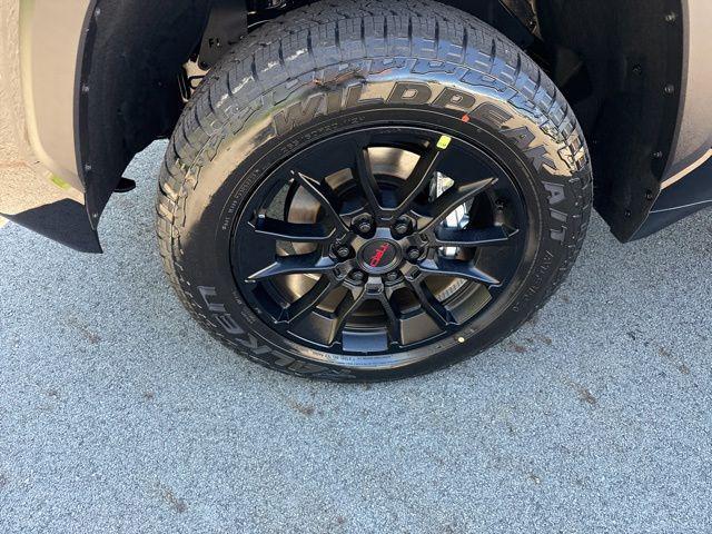 2026 Toyota Tundra SR5 CrewMax 5.5' Bed