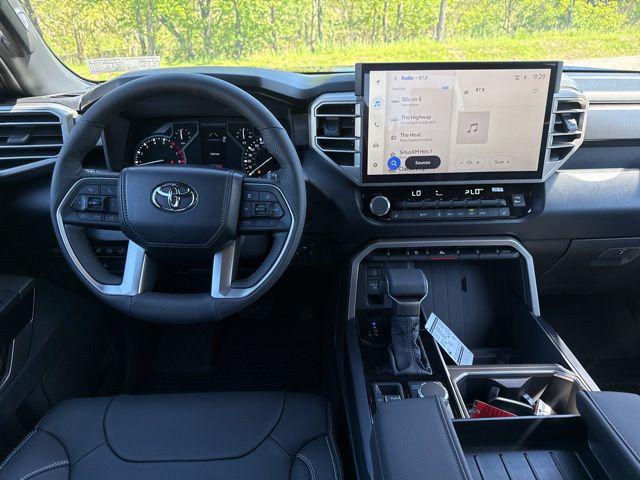 2026 Toyota Tundra SR5 CrewMax 5.5' Bed