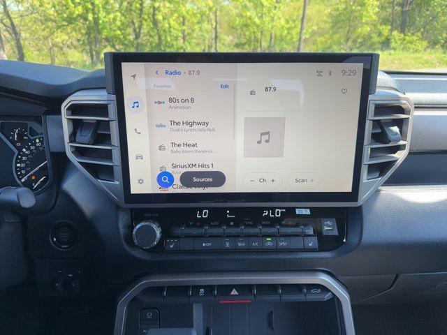 2026 Toyota Tundra SR5 CrewMax 5.5' Bed