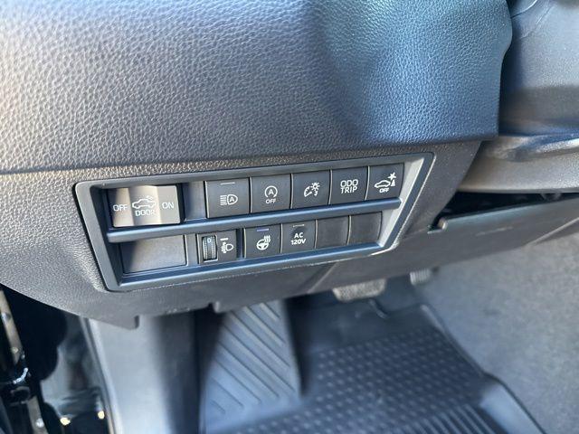 2026 Toyota Tundra SR5 CrewMax 5.5' Bed
