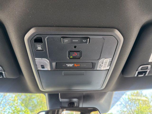 2026 Toyota Tundra SR5 CrewMax 5.5' Bed
