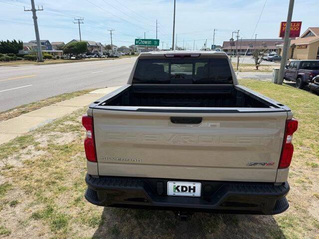 2022 Chevrolet Silverado 1500 4WD Crew Cab Short Bed ZR2