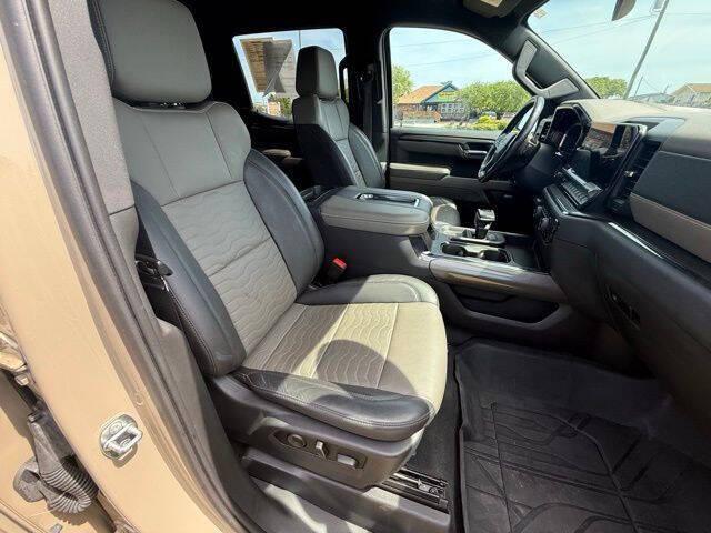 2022 Chevrolet Silverado 1500 4WD Crew Cab Short Bed ZR2