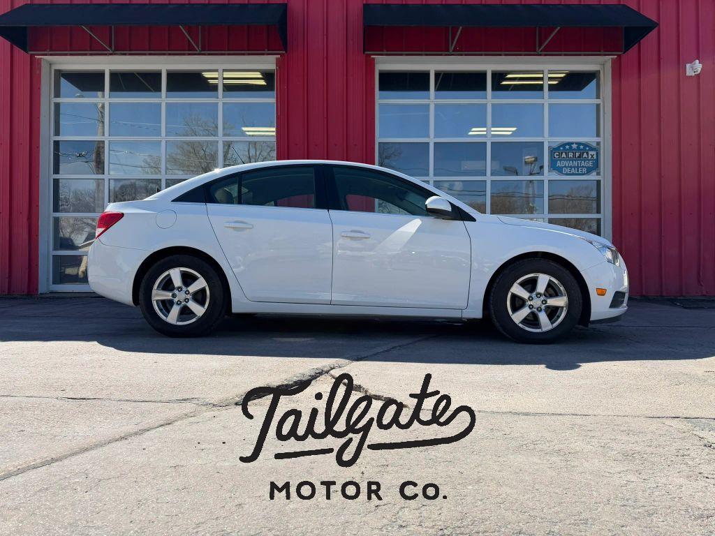 2011 Chevrolet Cruze 4-Door Sedan 2LT's photo